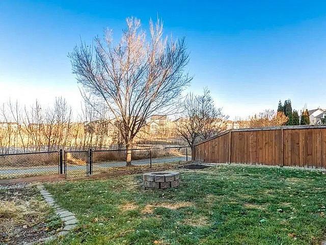 South East 1b+1b Walk Out Basement With Pond View