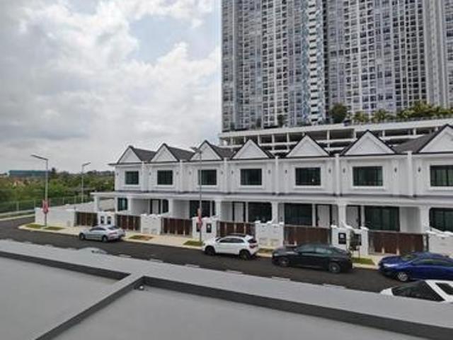 South Hills Bandar Seri Alam 2Storey 20x70 Brand New Unit for Sale