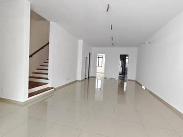 South HillsBandar Seri Alam
