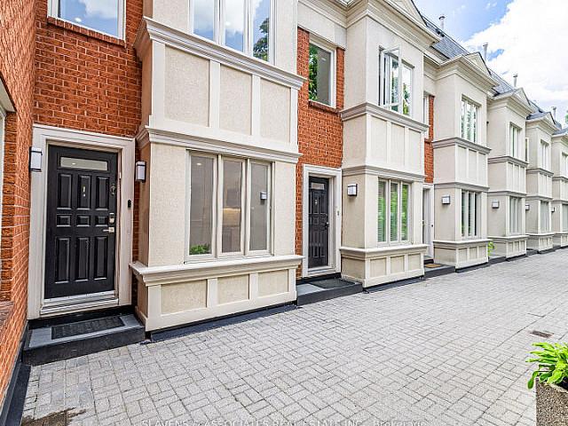 South Of St Clair / Alcina With 3 Bdrm 2 Bth