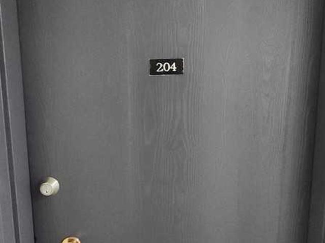 South Park Village 1 Bedroom Apartment for Rent at 127 123 127 Mount Pleasant Drive, Camrose, AB T4V 3G4
