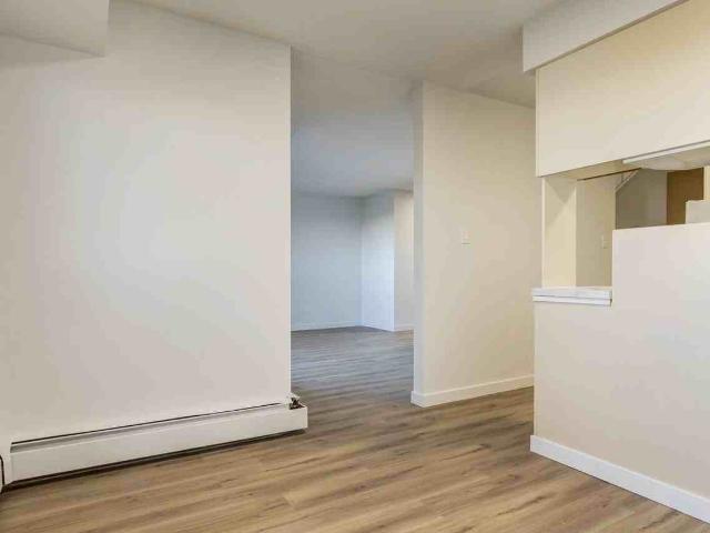 South Ridge Apartments 2 Bedroom Apartment for Rent at 10500 45 Ave Nw, Edmonton, AB T6H 0A1 Empire Park