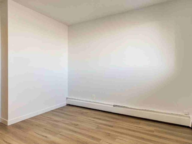 South Ridge Apartments 2 Bedroom Apartment for Rent at 10500 45 Ave Nw, Edmonton, AB T6H 0A1 Empire Park