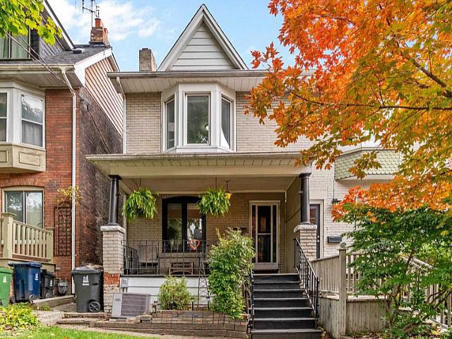 South Riverdale, Toronto 3+1 Bed / 2 Bath