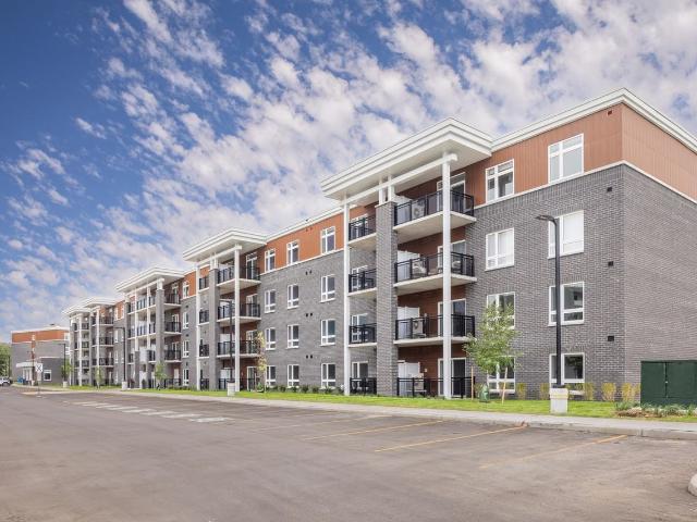 Southfield Green Apartments 2 Bedroom Apartment for Rent at 1250 & 1250 Southfield Drive, Tecumseh, ON N8N 0J7