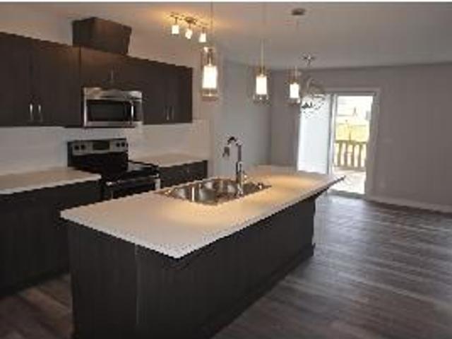 Southfort 3 Bed 2.5 Bath Duplex For Rent Fort Saskatchewan