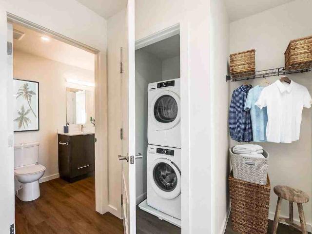 Southpark on Whyte 1 Bedroom Apartment for Rent at 8122 106 St Nw, Edmonton, AB T6E 3S3 Queen Alexandra