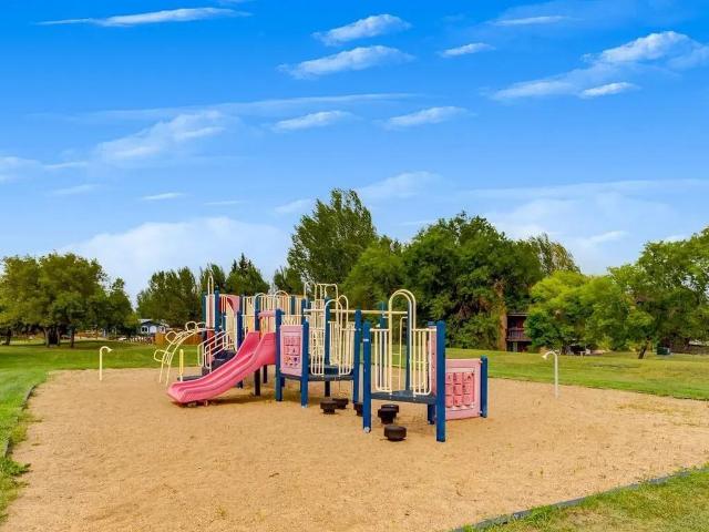Southridge Apartments 3 Bedroom Apartment for Rent at 2702 48 Ave, Lloydminster, SK S9V 1K7