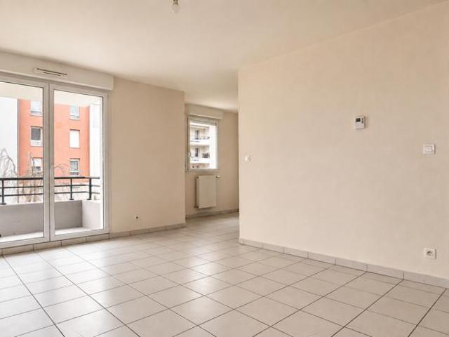 Souffelweyersheim T2 43.60 m2 avec balcon, cellier et 2 pa