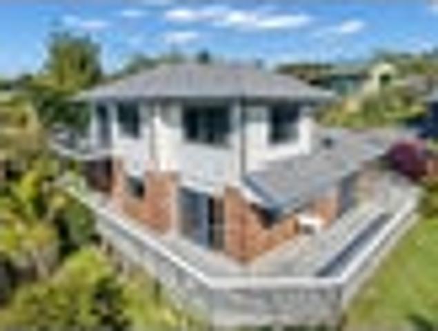 Sought After Anzac Road Townhouse