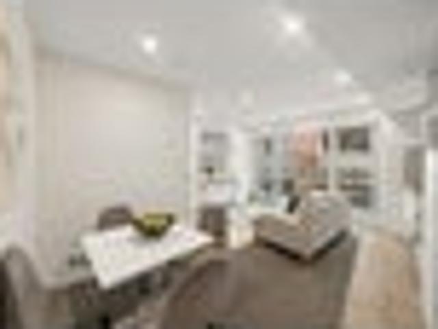 Sought After SOHO Layout