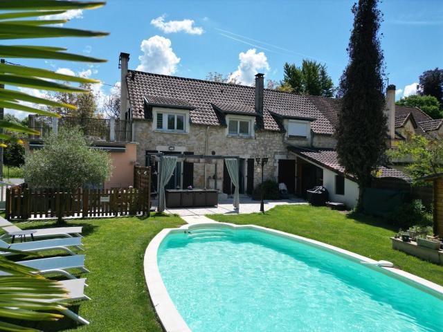 Souillac, Maison 4 chambres, Gite, piscine et jardin. 176m² Souillac