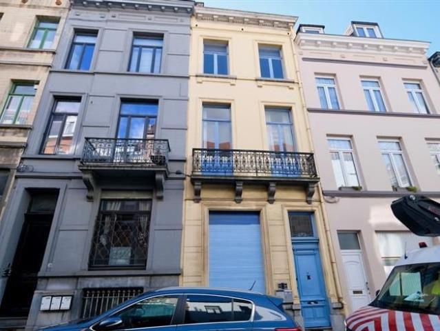 SOUS OPTION! Duplex 3 chambres