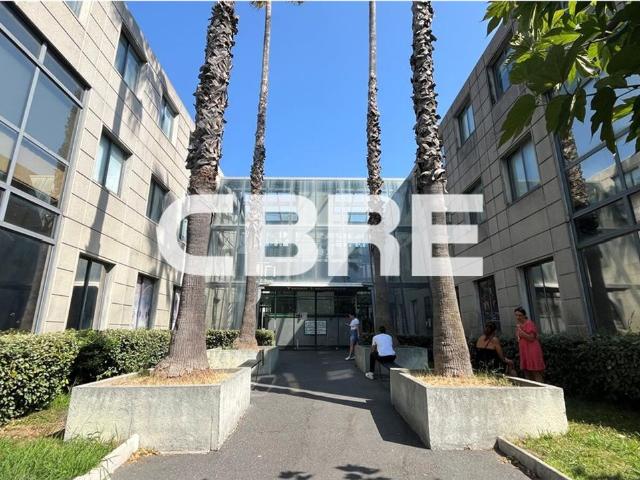 Sous location bureaux Villeneuve Loubet Proche gare SNCF