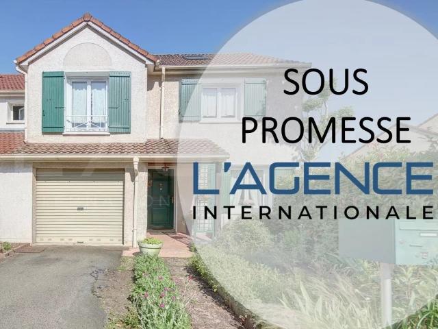 SOUS PROMESSE Maison jumelée d'un coté avec jardin