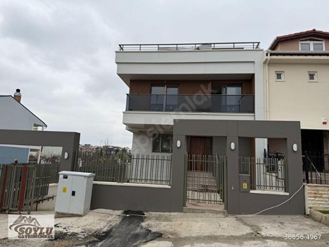 SOYLU'DAN İNCEK BULVARI YAKINI 8+2+5 BANYOLU KAPALI OTOPARKLI YERDEN ISITMALI ASANSÖRLÜ SIFIR VİLLA