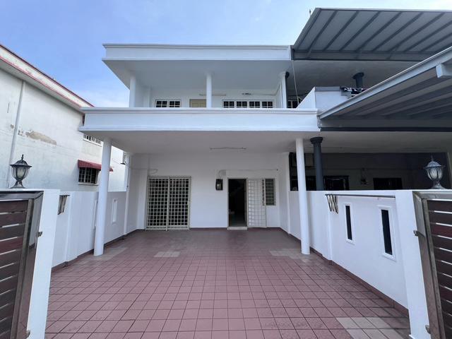 SL7 End Lot Renovated Unit Move In Condition
