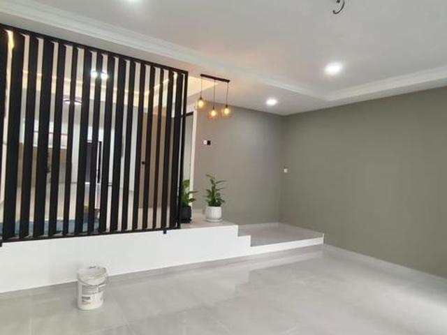 SL7 Sungai Long HouseNew Renovated Condition4R3B Gated Guarded