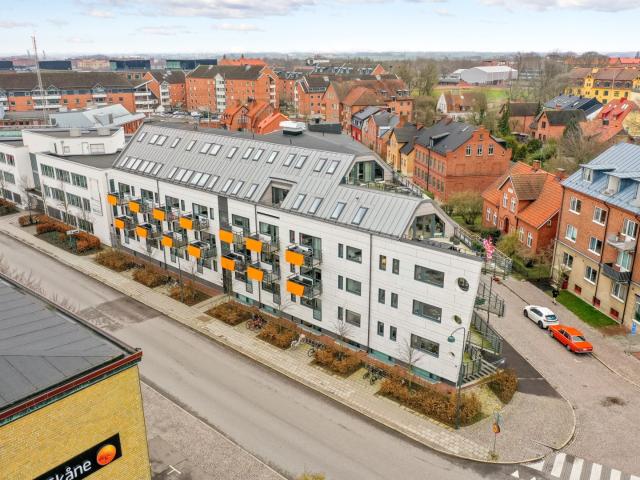 Slöjdgatan 12