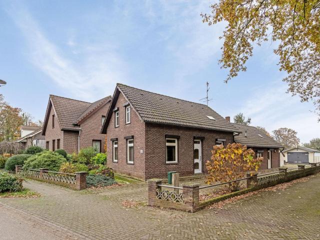 Slekkerstraat, 51, 6102VJ, Echt, Limburg 6102VJ