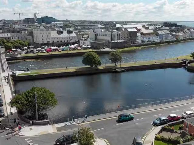 Slí na h Abhann, Ballymoneen, Rahoon, Galway