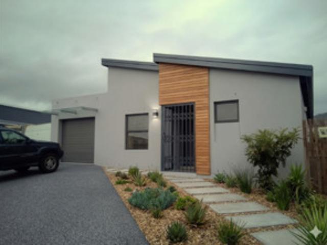 SLICE OF COASTAL HEAVEN 4 BEDROOM HOUSE GANSBAAI