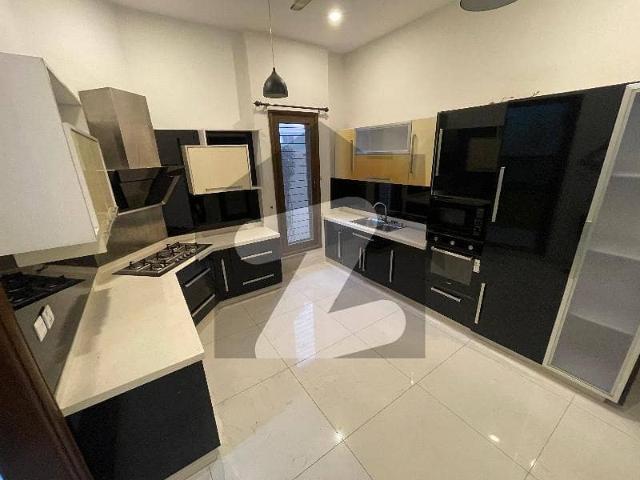 Slightly Used Bungalow Available For Sale Heighted Location Corner West Open