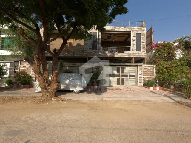 Slightly used 400 sqr. Yds ground + one owner build house for sale in sector t gulshan e maymar karachi