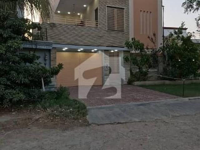 Slightly used 420 square yard 70 wide road house for sale in sector y gulshan e maymar karachi