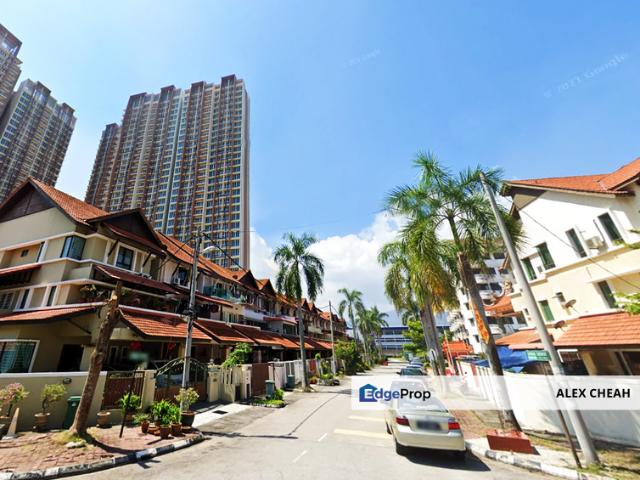 Slim Villas