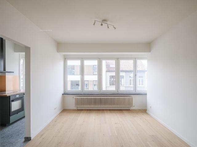 Smaakvol gerenoveerd 2 slpk appartement op 50 m van het Zuidpark