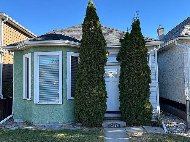 Small House For Sale