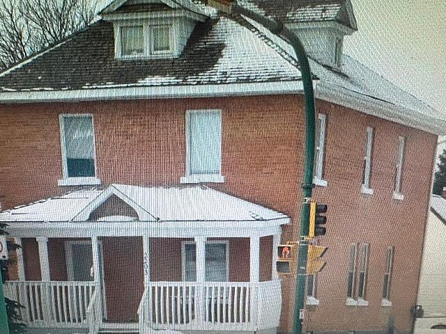 Small One Bedroom Suite On West Hill