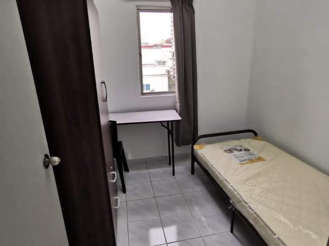 Small room Endah Regal LRT Bukit Jalil, MRT Taman Naga Emas, APU, Astro, TPM, Pavillion 2