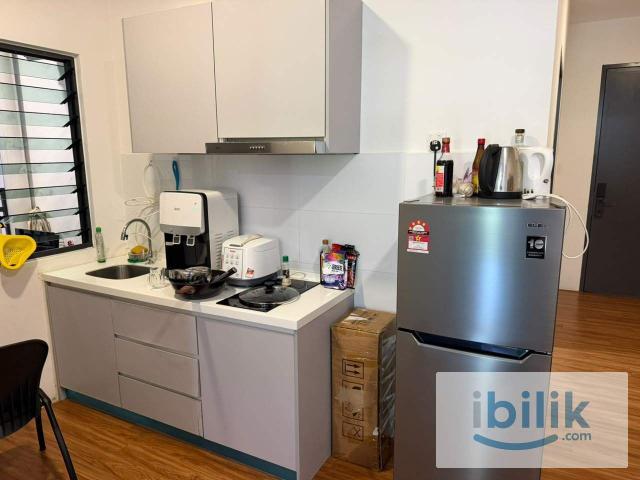 Small Room Ready to move in & Viewing Anytime