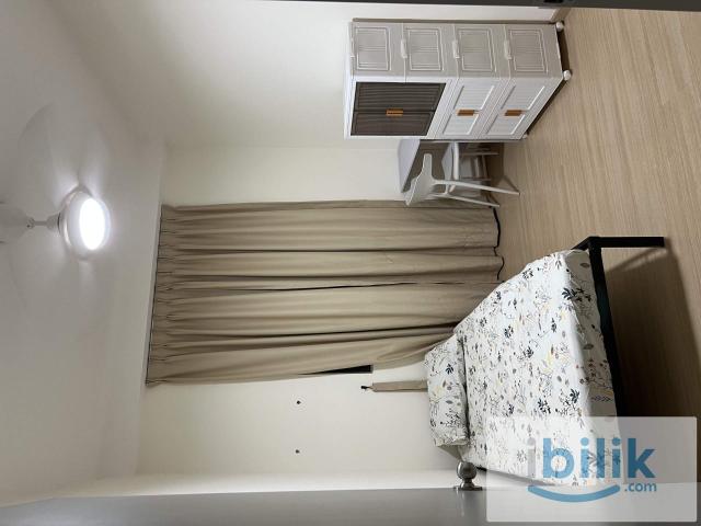 small room to rent