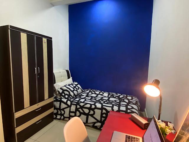 Small Single Room w Air Con ❄️ w Free WiFi @ Utropolis Glenmarie