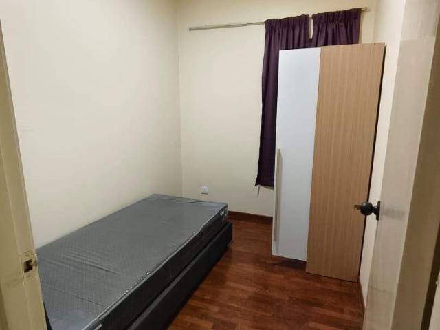 Small Single Room, Room Rental Green Avenue Bukit Jalil Walking Distance to LRT,Fully Furnished