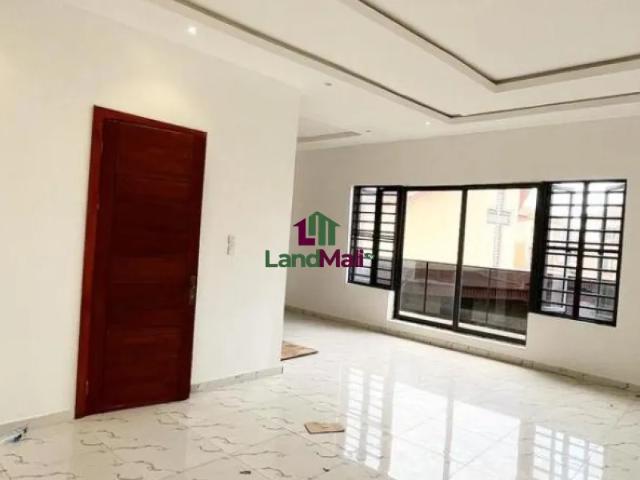 Smart 4 Bedroom Terrace Duplex