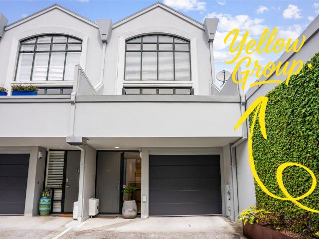 SMART TERRACED TOWNHOUSE GREY LYNN
