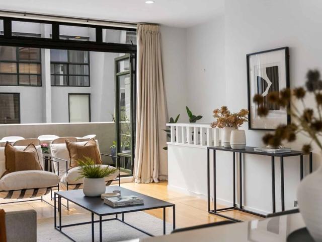 SMART TERRACED TOWNHOUSE GREY LYNN