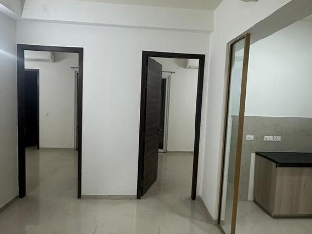 Smart World Orchard 3 Bedroom 1712 Sq. Ft. Apartment in Sector 61 Gurgaon Listing ID: #10095