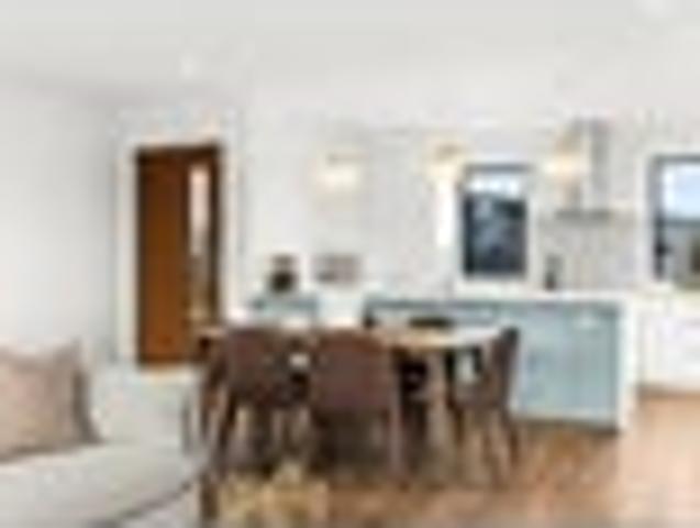 Smart buying in a superb location