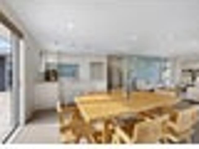 SMART PACKAGE IN GLEN AVON