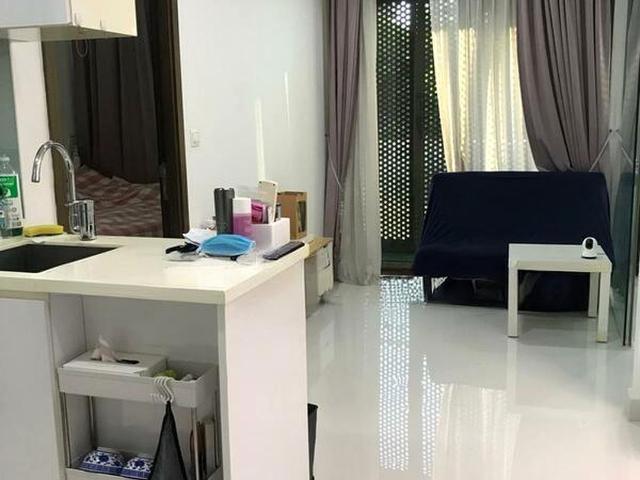 Smart Suites D14, Apartment