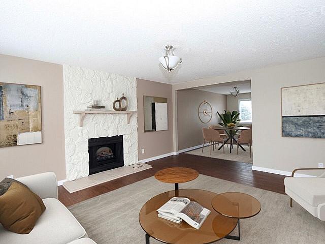 S/m/l Dog? *huge* 3 Bed 1.5 Bath. Tall Double Garage. Mill Woods