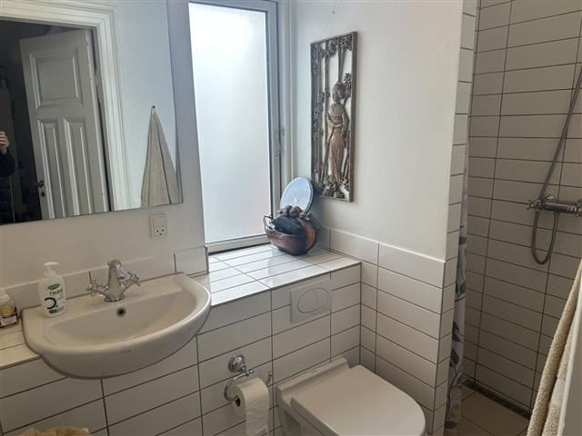 Smuk 5 værelses herskabslejlighed med 2 badeværelser, Frederiksberg C, København