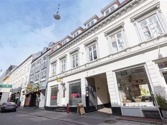 Smukt og charmerende gårdmiljø