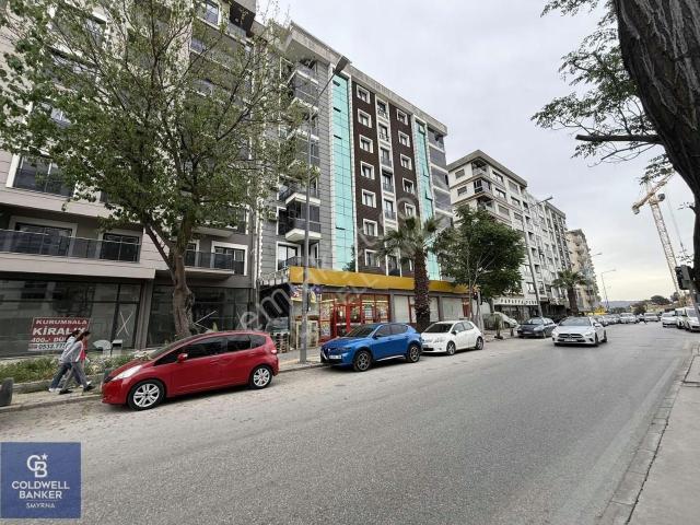 Smyrna'dan Cadde Üzeri Yeni Bina'da 3+1 Kiralık Daire