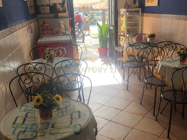Snack Bar Cafetaria com Esplanada na Fonte Nova
